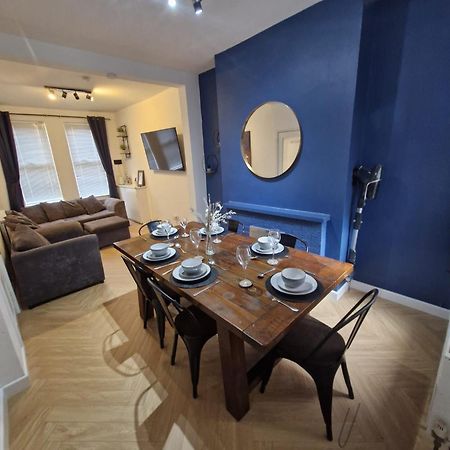 Villa 4Br House Popular Ravenhill Road Belfast Esterno foto