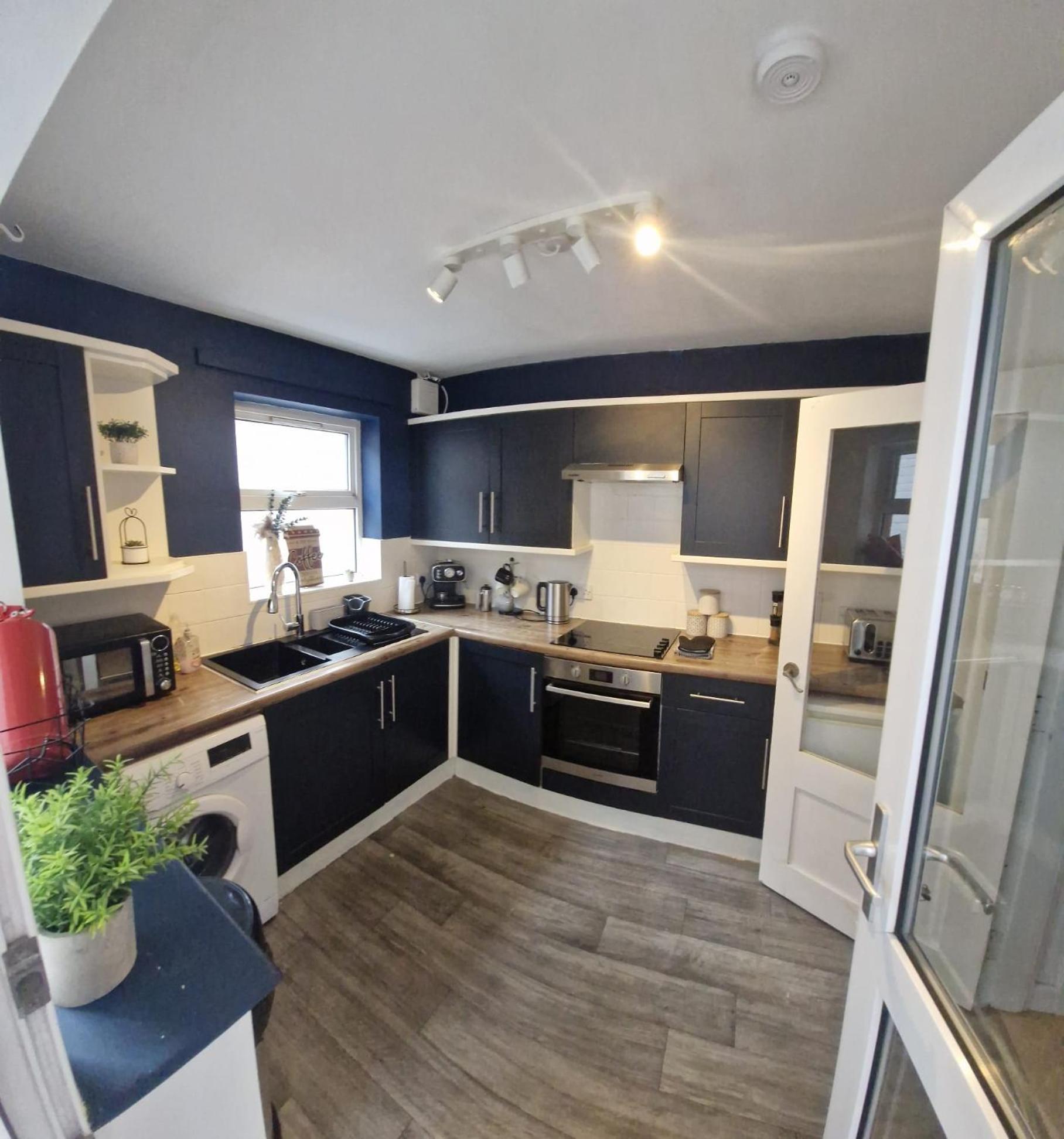 Villa 4Br House Popular Ravenhill Road Belfast Esterno foto